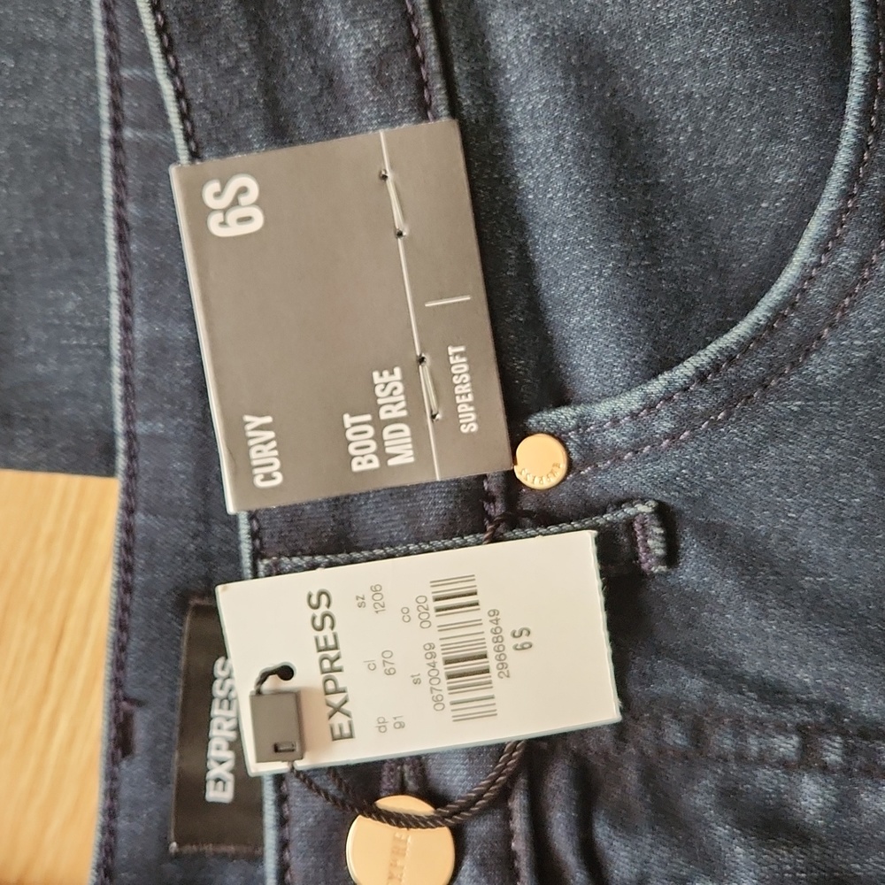 Express Jeans - Picture 3 of 3
